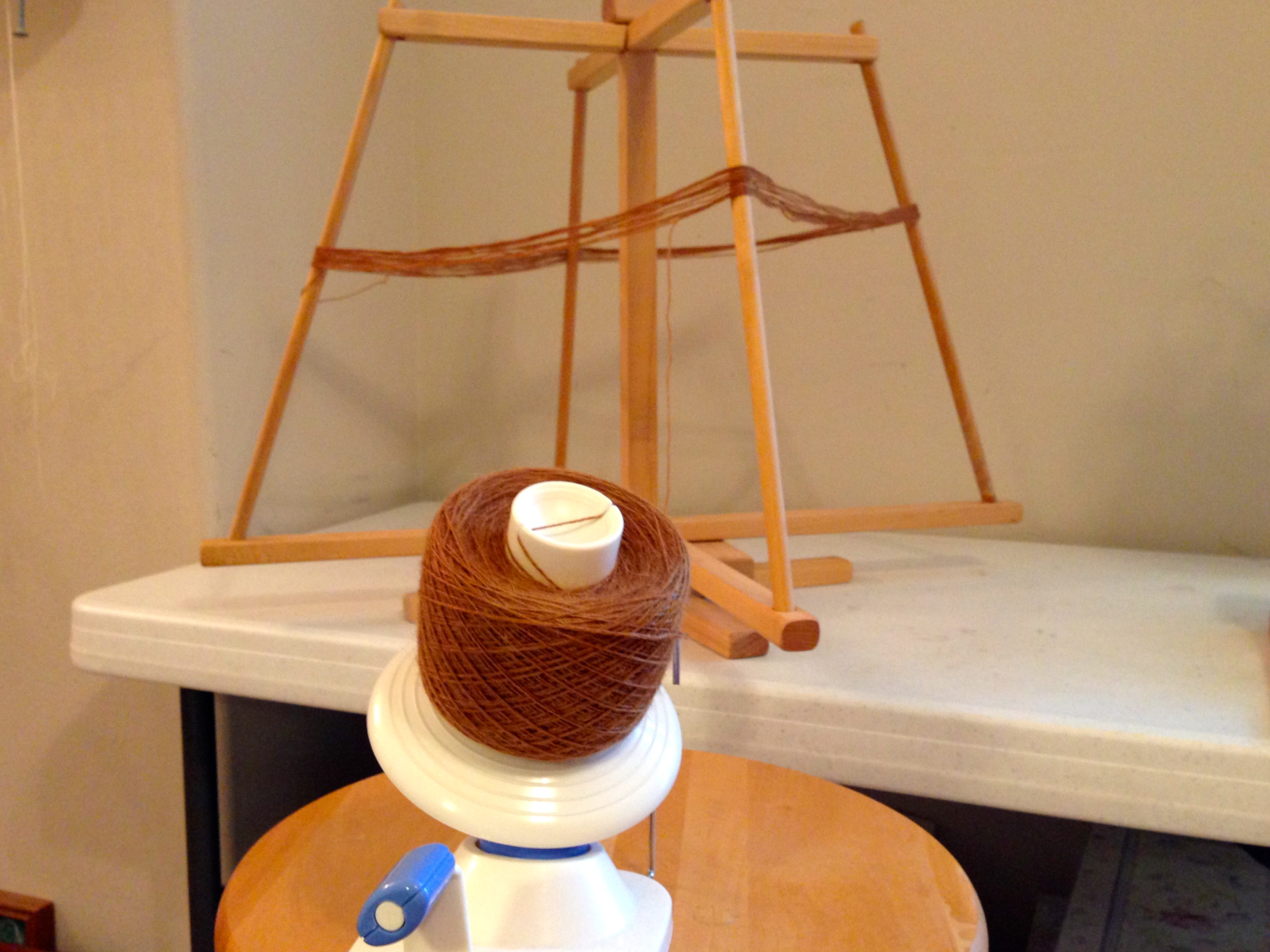 How to wind yarn using a swift and ball winder