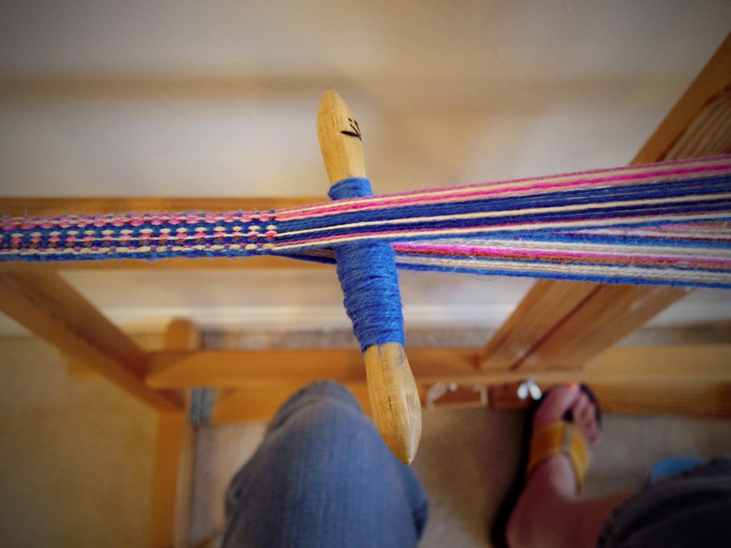 Glimakra two-treadle band loom weaving.