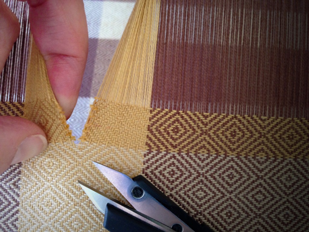 A bold way to fix weaving errors!