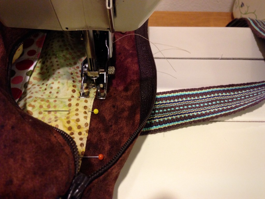 Sewing lining into Handmade bag. How to.