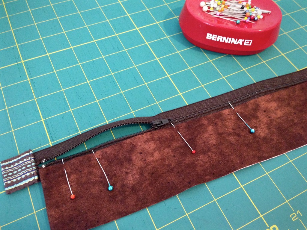 Making zippered lining for handwoven bag. Tutorial.