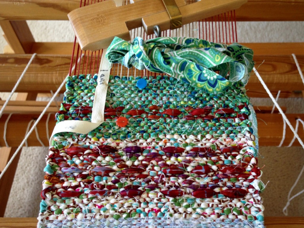 Mini rosepath rag rug in the making.