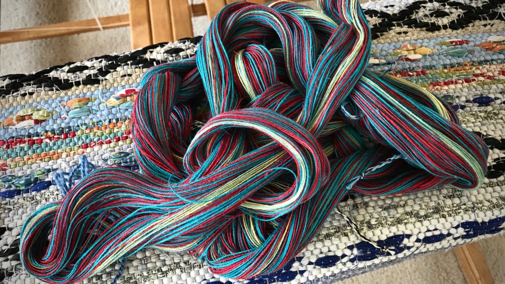 Cottolin warp chain with vibrant colors!