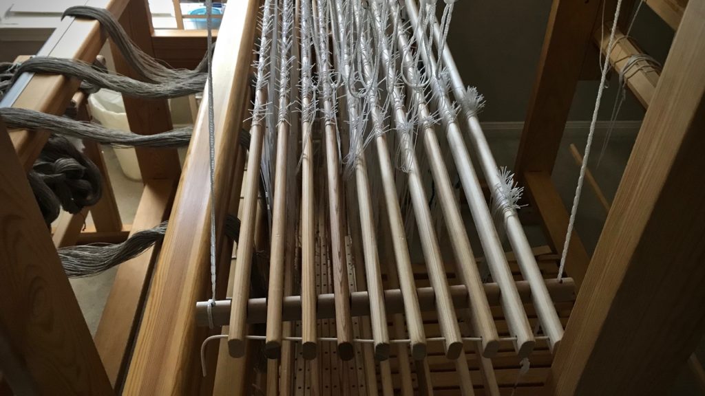 Ten shafts for dräll in five-shaft satin.