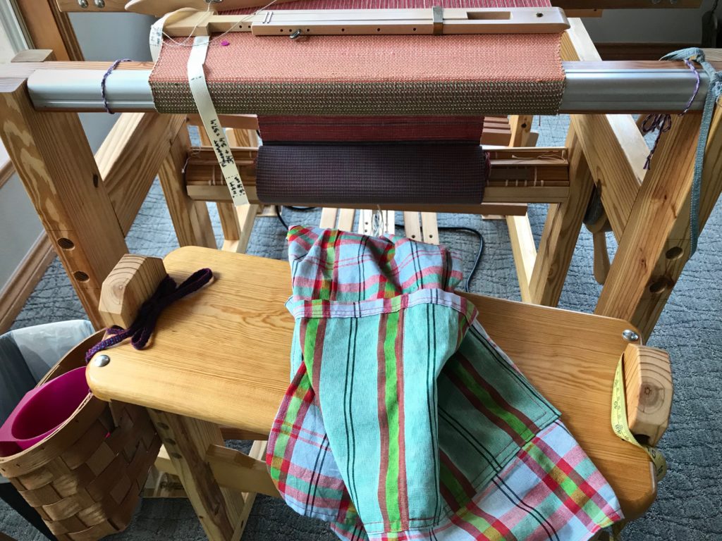 Weaving apron, and why it makes sense!