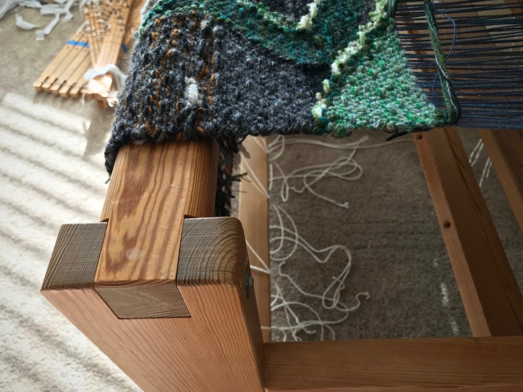 Moving a loom without ruining a tapestry in progress!