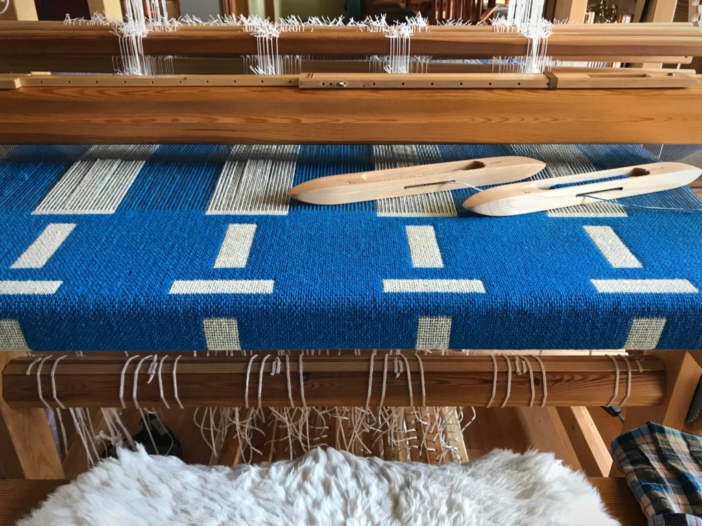 Double weave Tuna wool blanket on Glimakra Standard. Success!