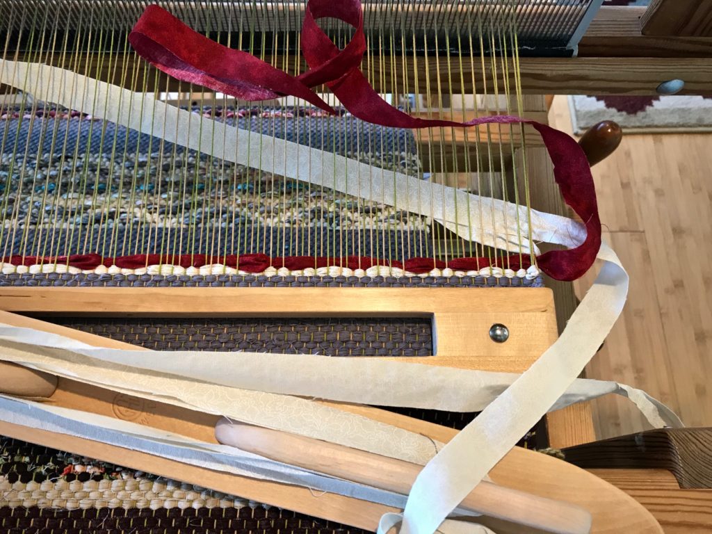 How to outsmart rag rug weft tails!