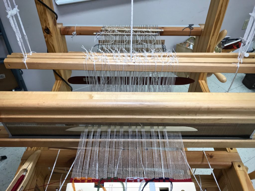 Fascinating way to weave monksbelt!