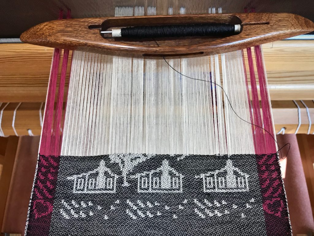 Drawloom weaving, using the Myrehed Combination.