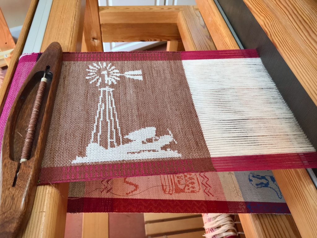 Windmill and Taildragger woven on the drawloom. With time-lapse video.